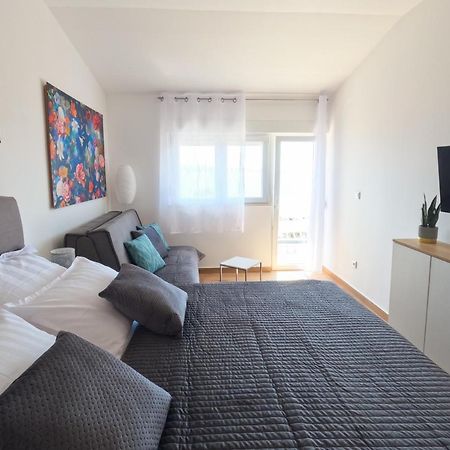 Sea And Mountain View Apartments Дуче Екстер'єр фото