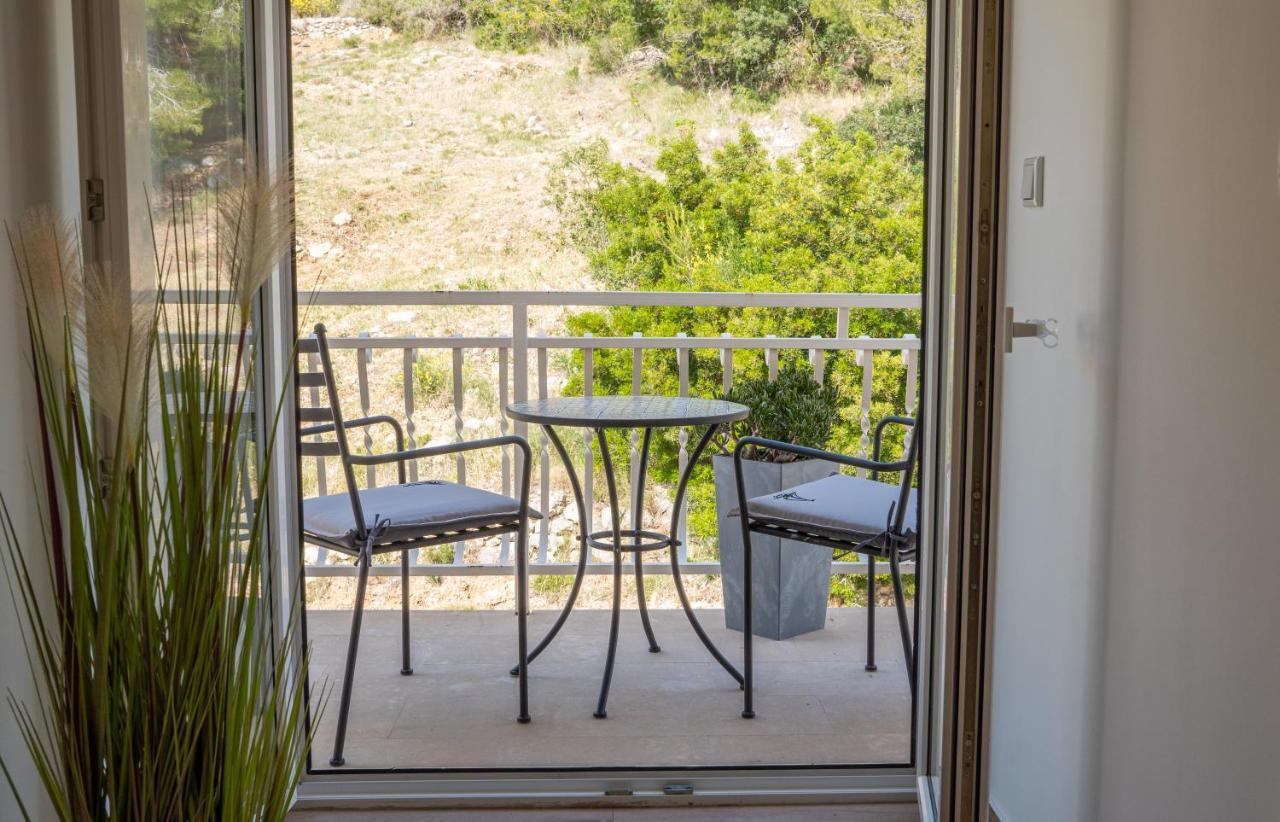 Sea And Mountain View Apartments Дуче Екстер'єр фото